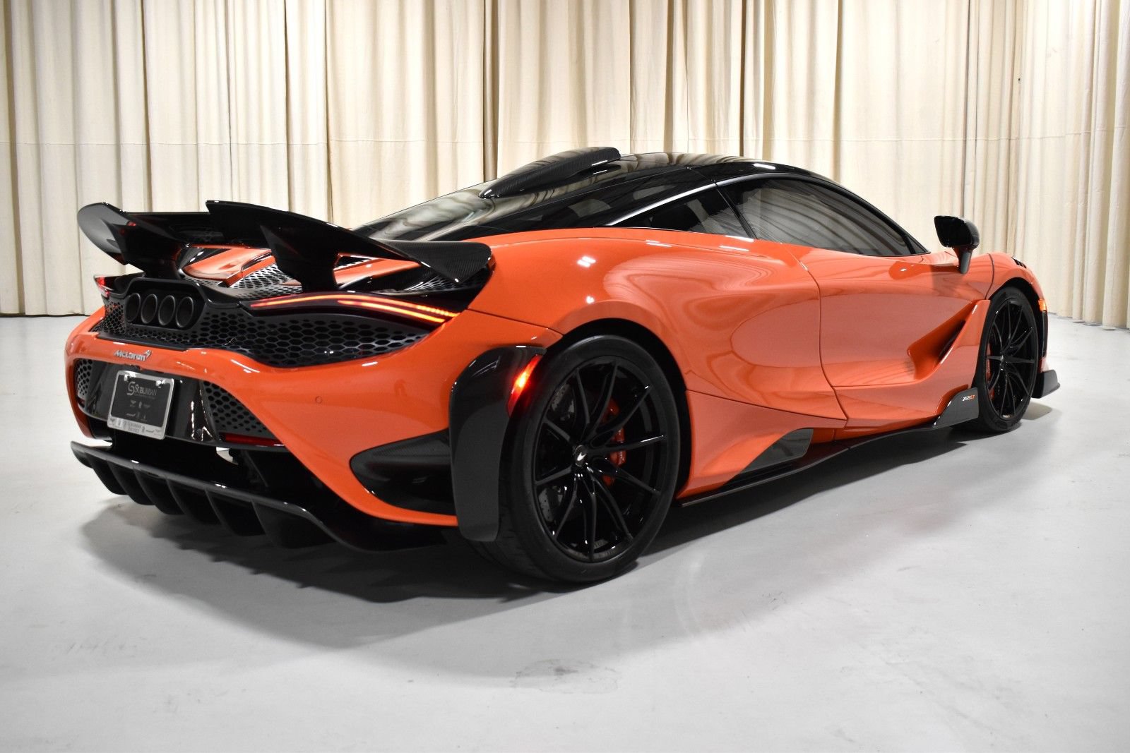 Used 2021 McLaren 765LT photo 6