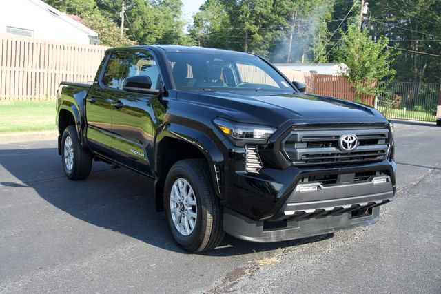 Used 2025 Toyota Tacoma SR5