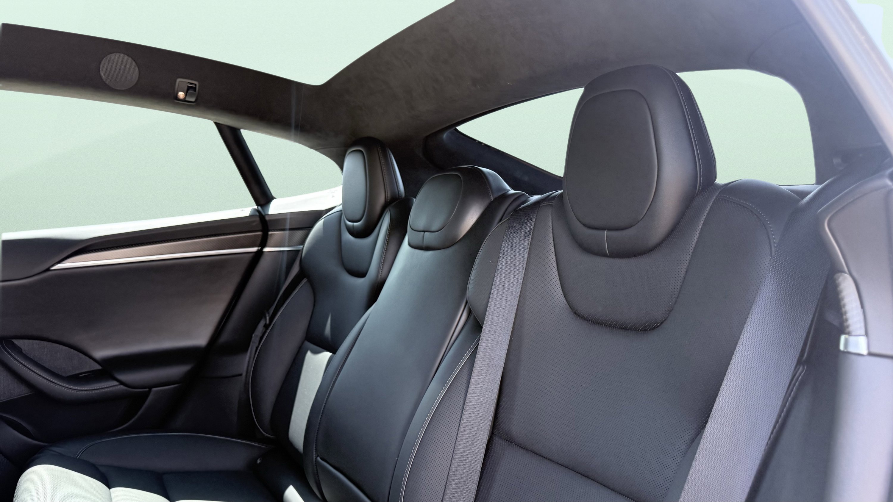 2022 Tesla Model S Plaid