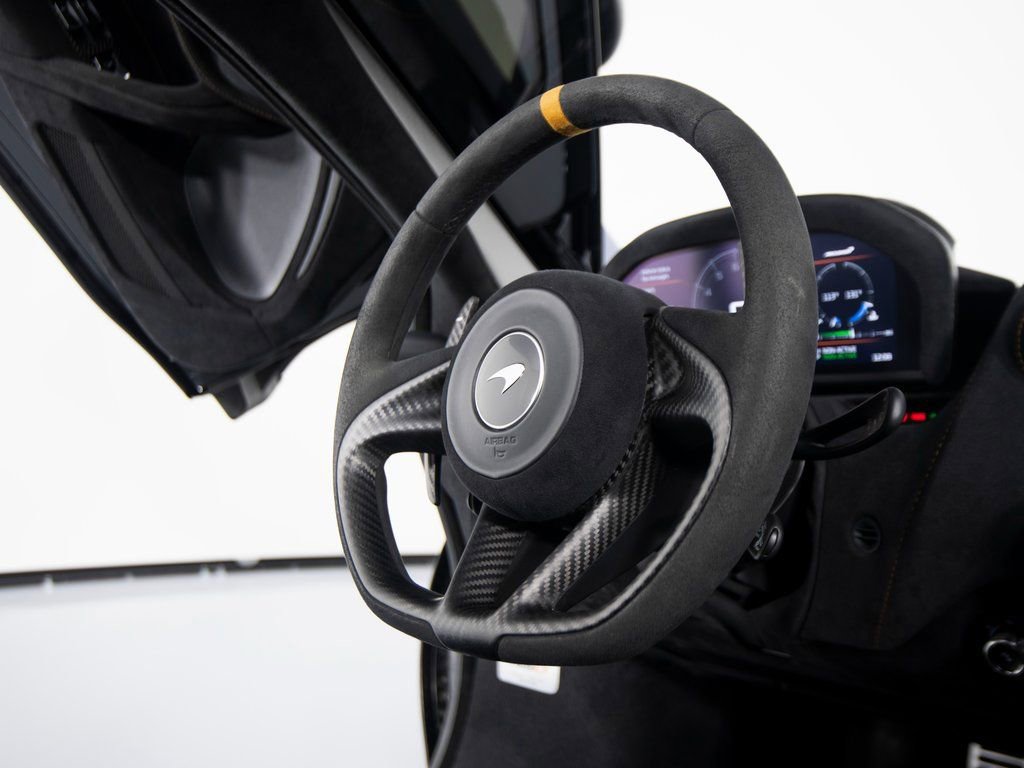 Used 2021 McLaren 765LT photo 28