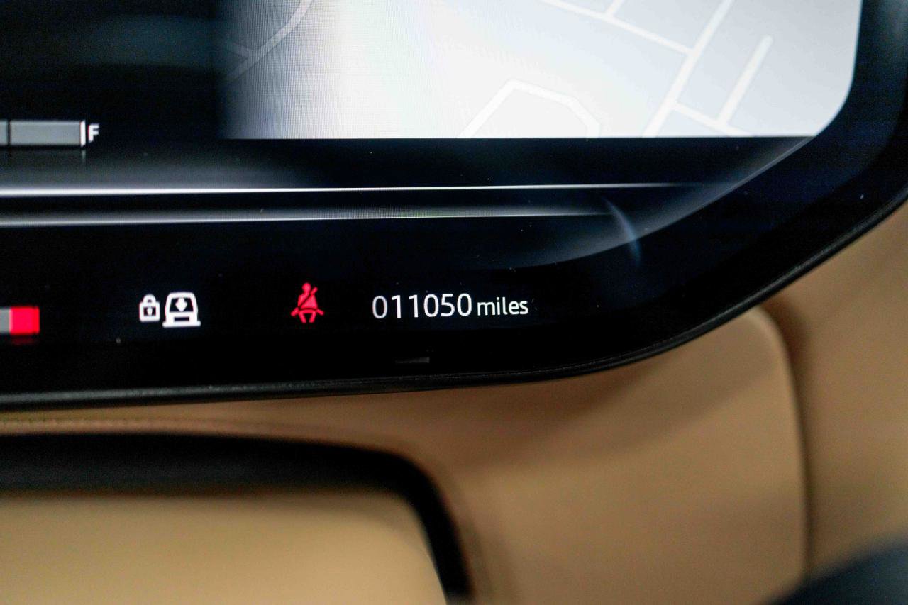 2024 Land Rover Range Rover SV