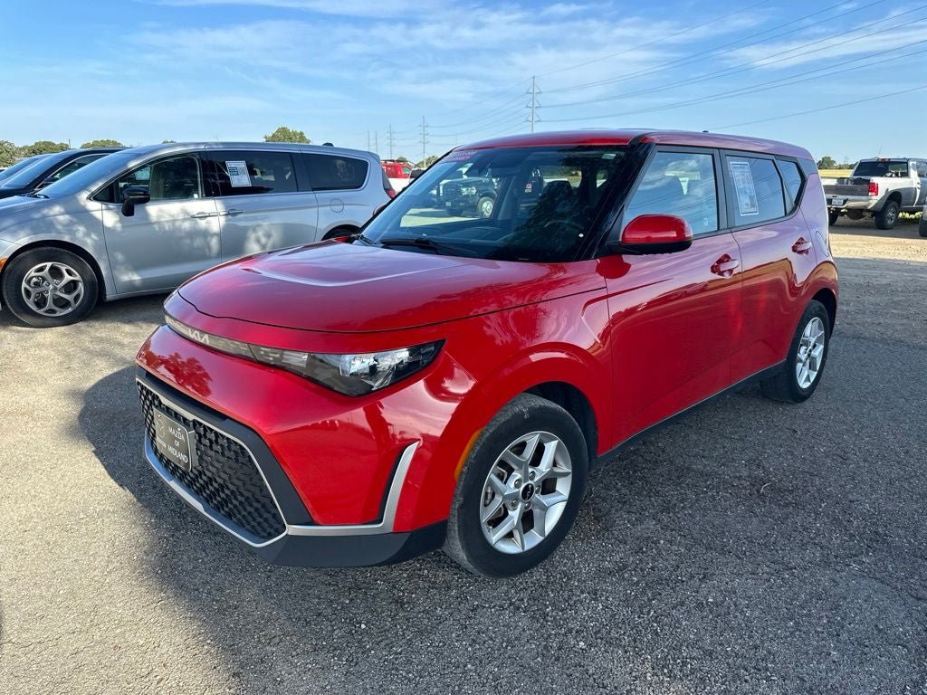Used 2024 Kia Soul LX w/ Option Group 015