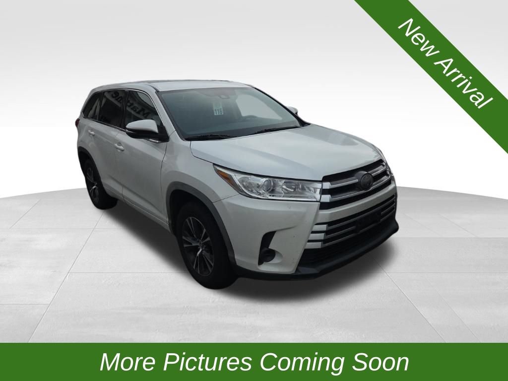 Used 2018 Toyota Highlander LE