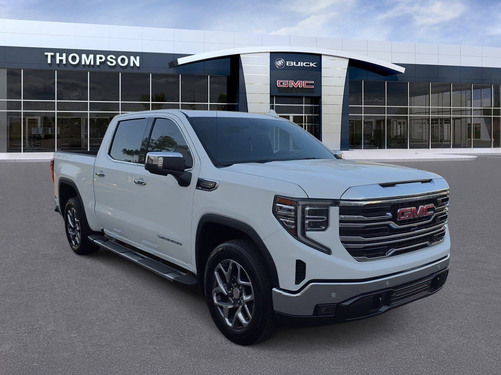 Used 2024 GMC Sierra 1500 SLT w/ SLT Premium Plus Package