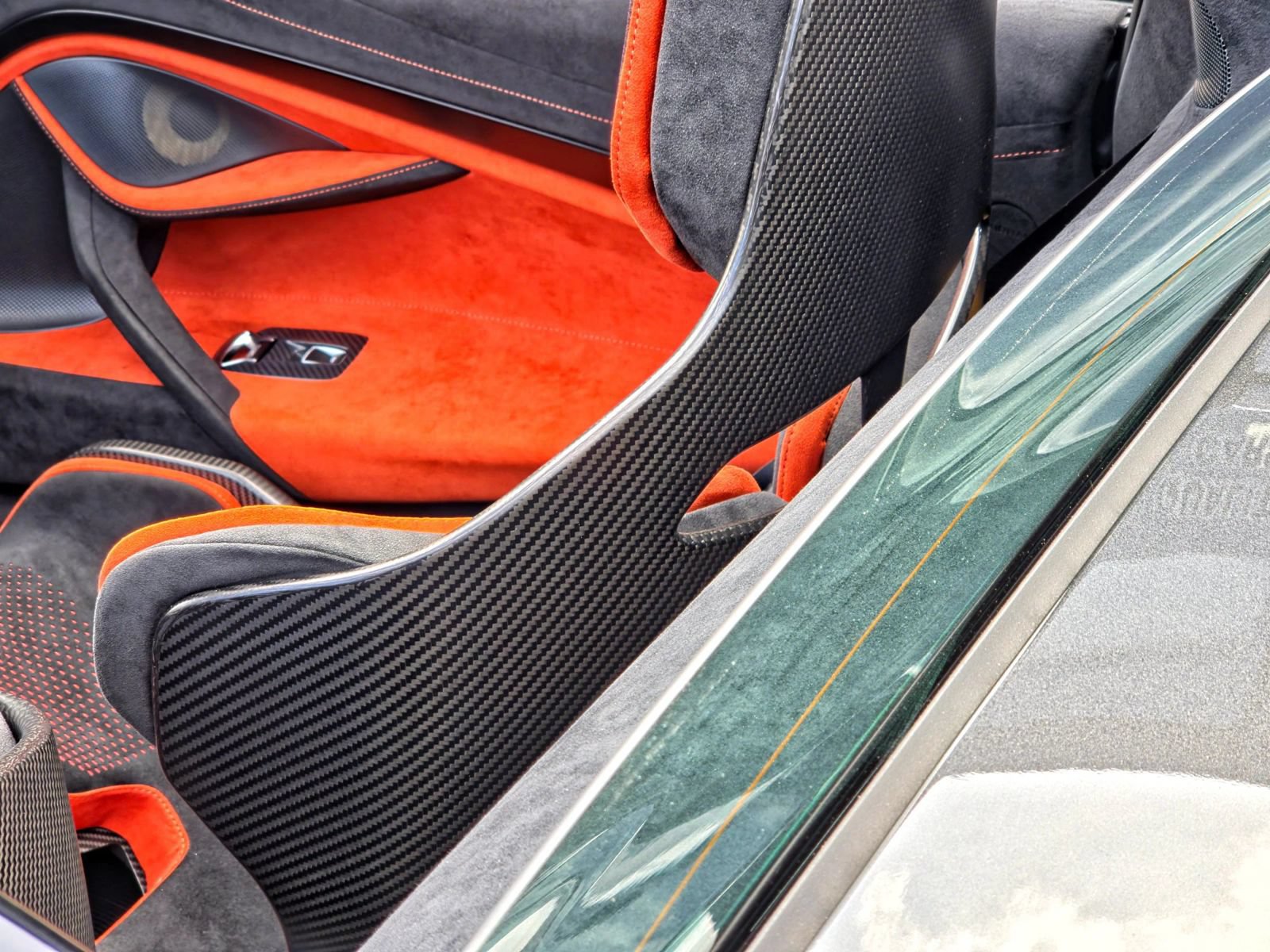 Used 2022 McLaren 765LT photo 49