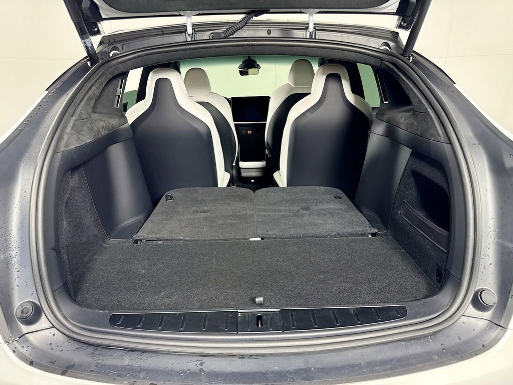 2022 Tesla Model X Plaid