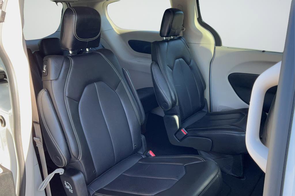 2023 Chrysler Pacifica Touring-L