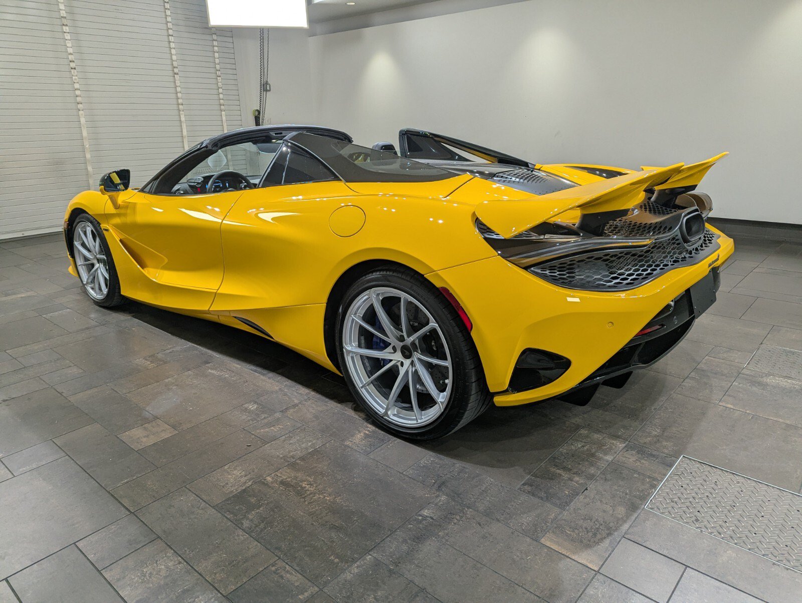 New 2026 McLaren 750S Spider photo 4