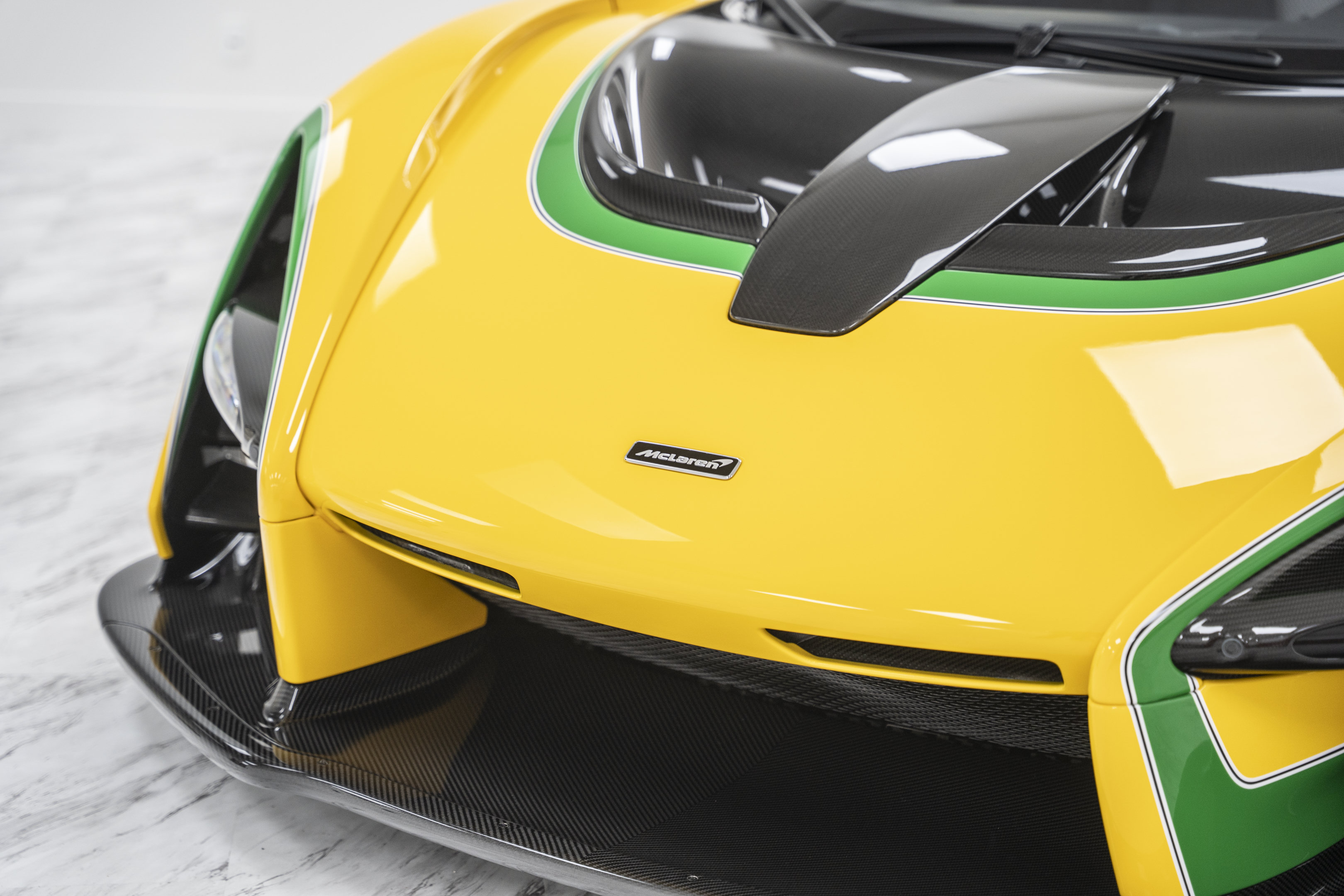 Used 2019 McLaren Senna photo 9