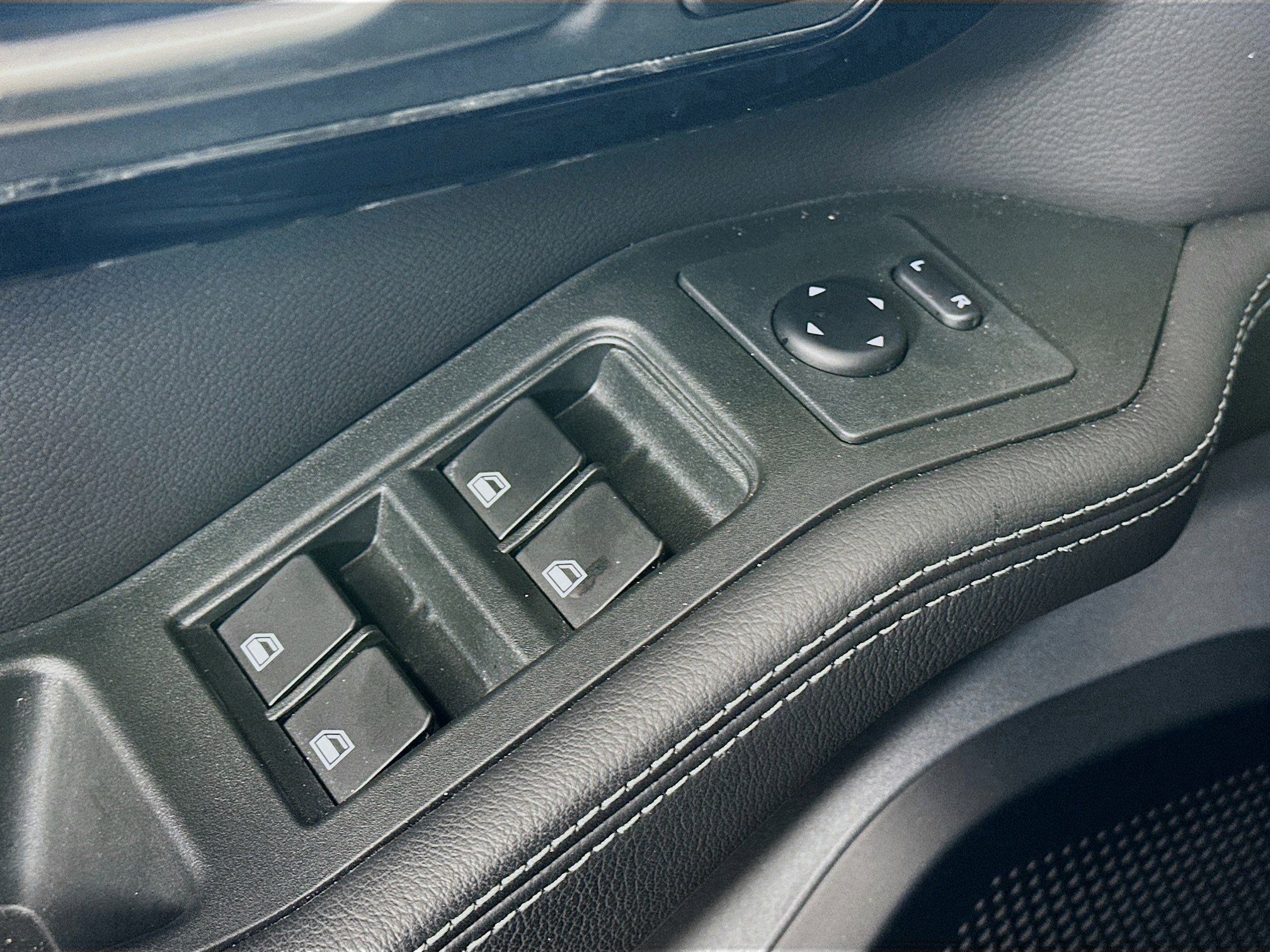 2024 INEOS Grenadier Fieldmaster Edition