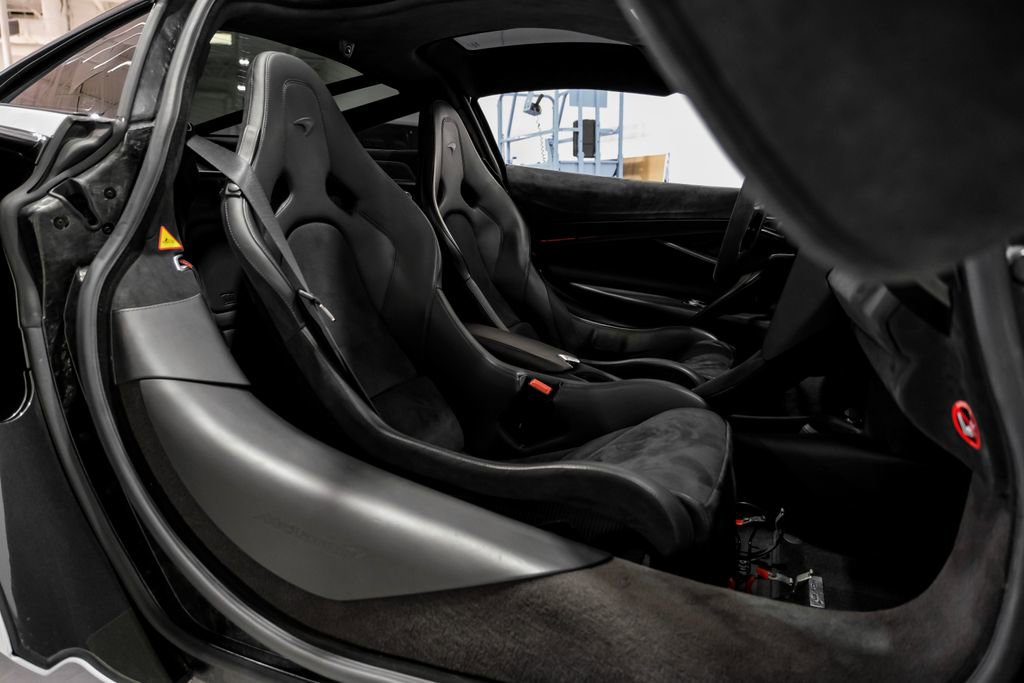 Used 2020 McLaren 720S Performance photo 30