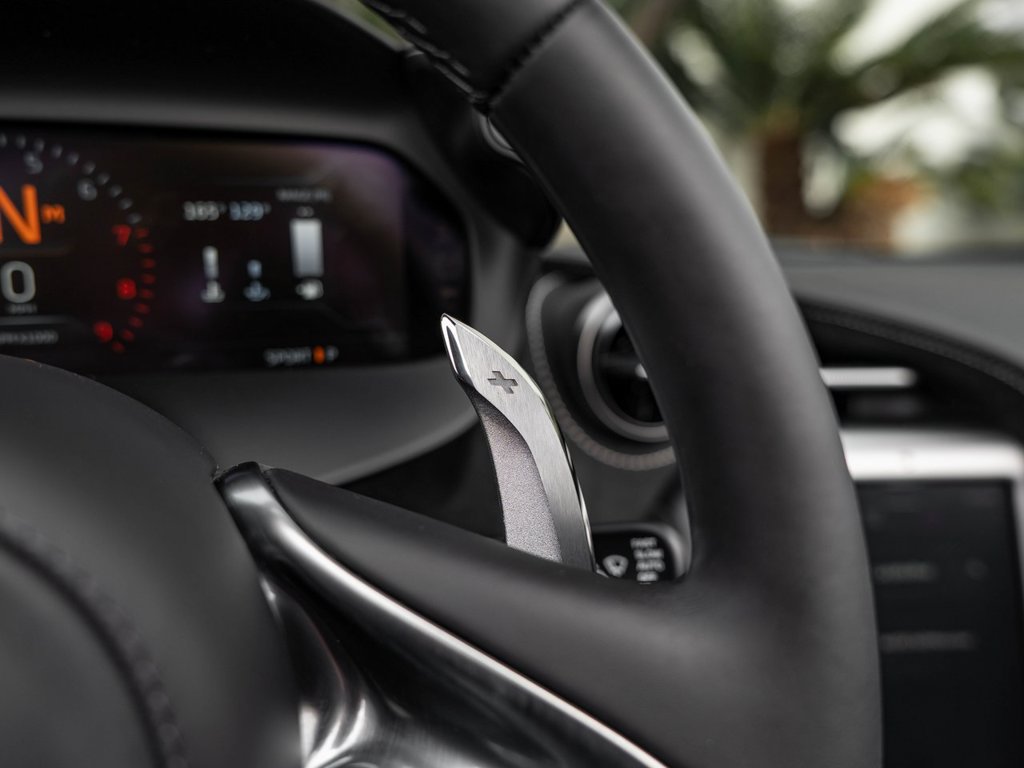 New 2026 McLaren 750S Spider photo 12