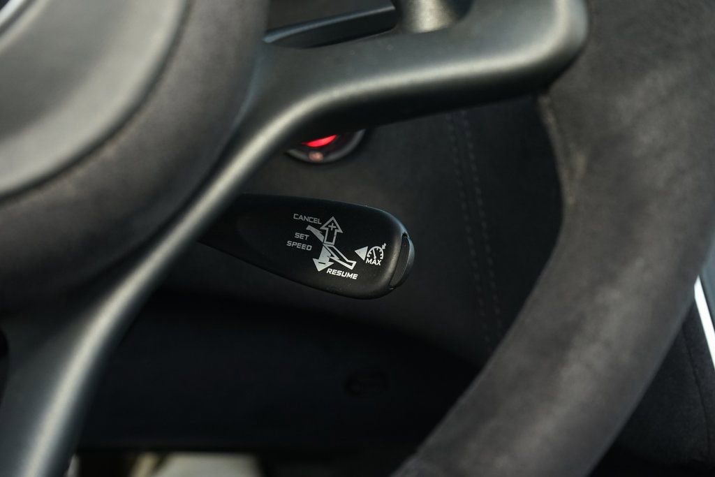 Used 2020 McLaren 600LT Spider photo 27