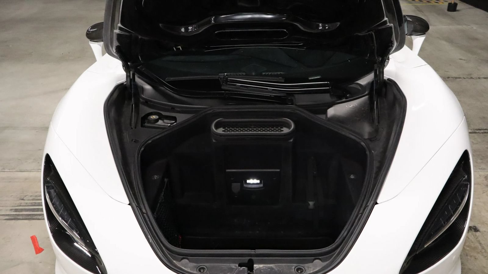 Used 2019 McLaren 720S photo 37
