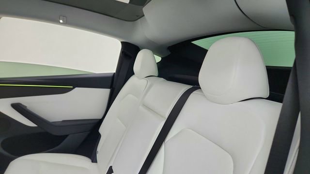 2026 Tesla Model Y Performance