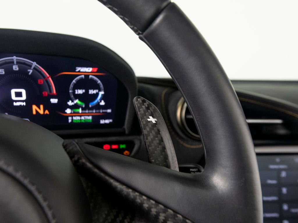 Used 2021 McLaren 720S Performance photo 19