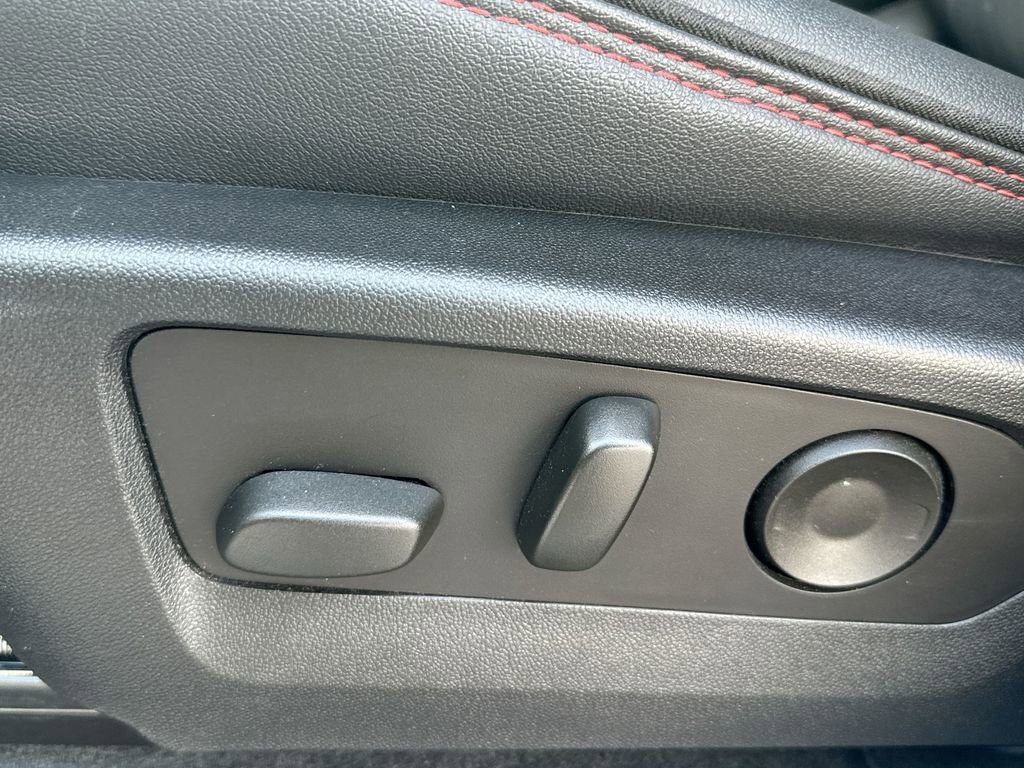 2023 GMC Canyon AT4X