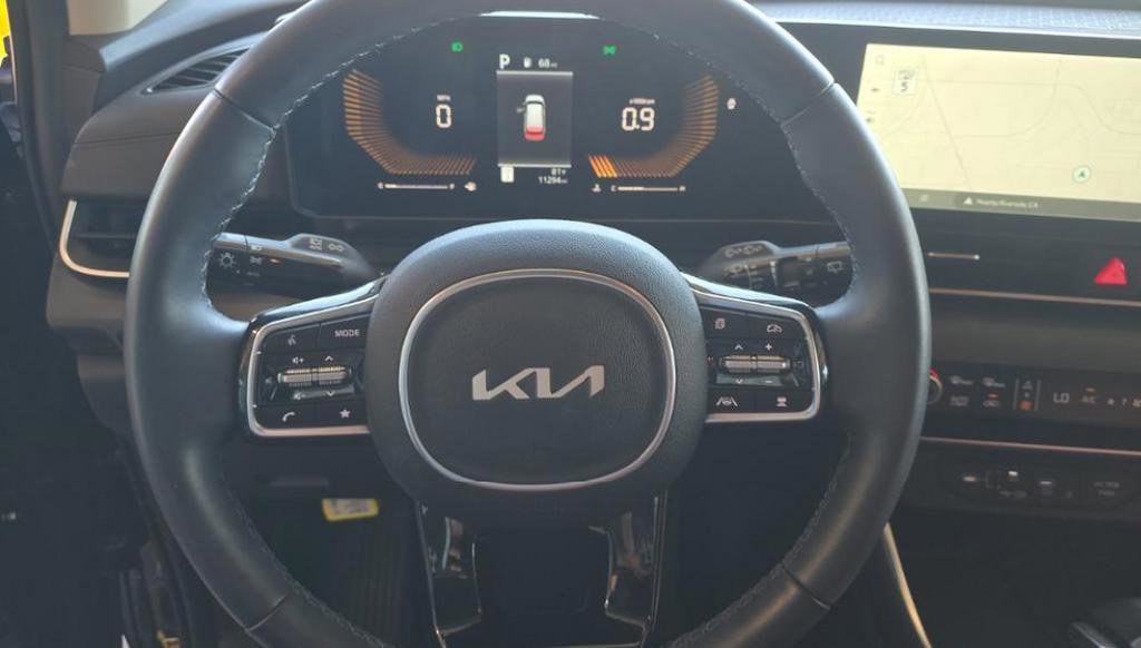 2025 Kia Carnival EX