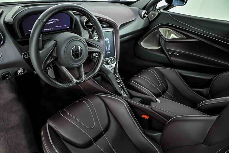 Used 2018 McLaren 720S photo 22