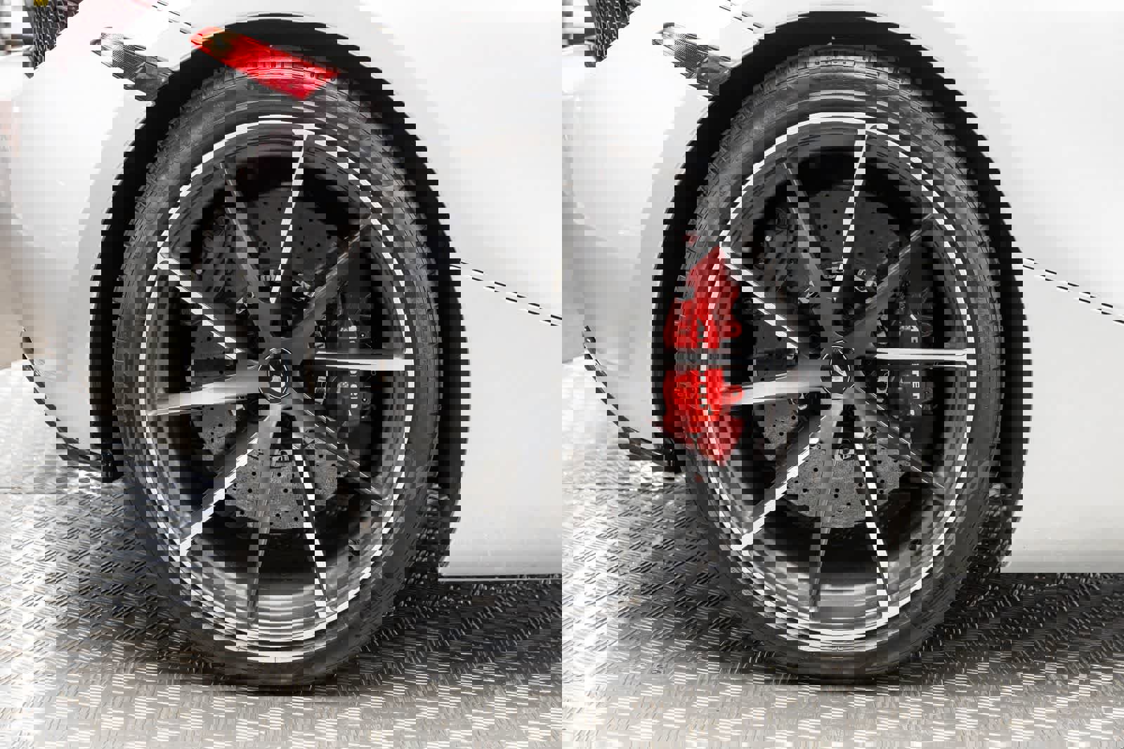 Used 2022 McLaren 720S Spider photo 36