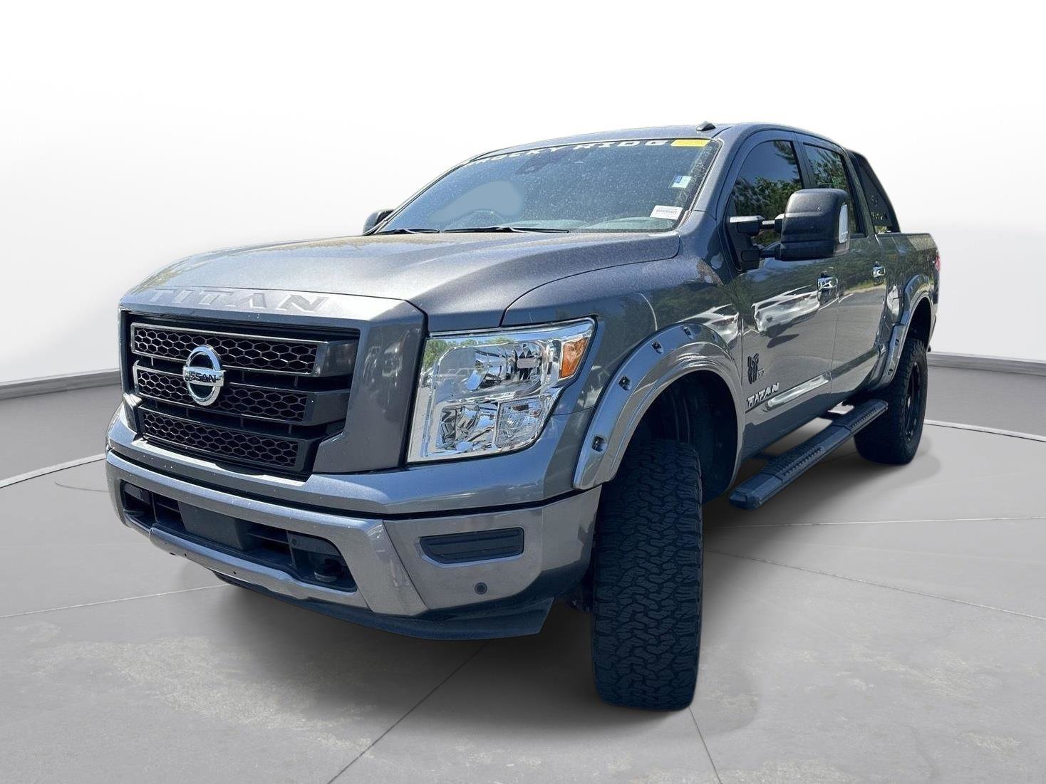 2021 Nissan Titan SV