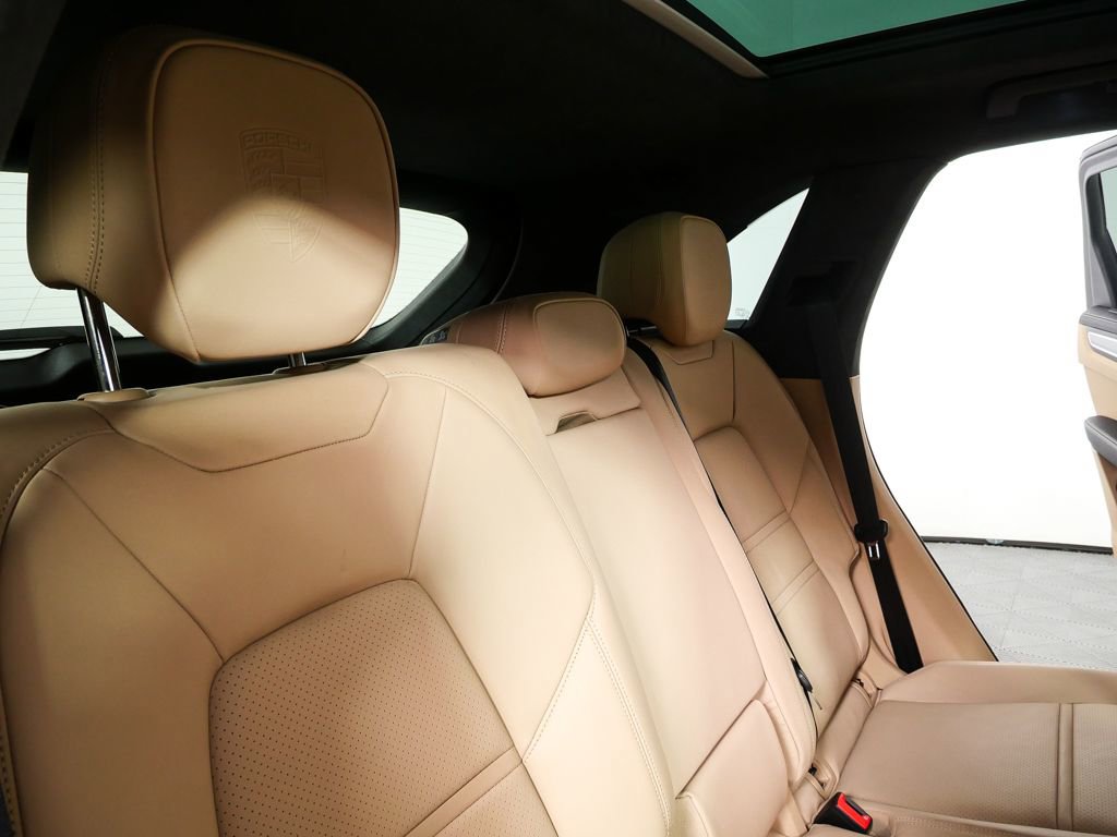 2023 Porsche Cayenne Turbo