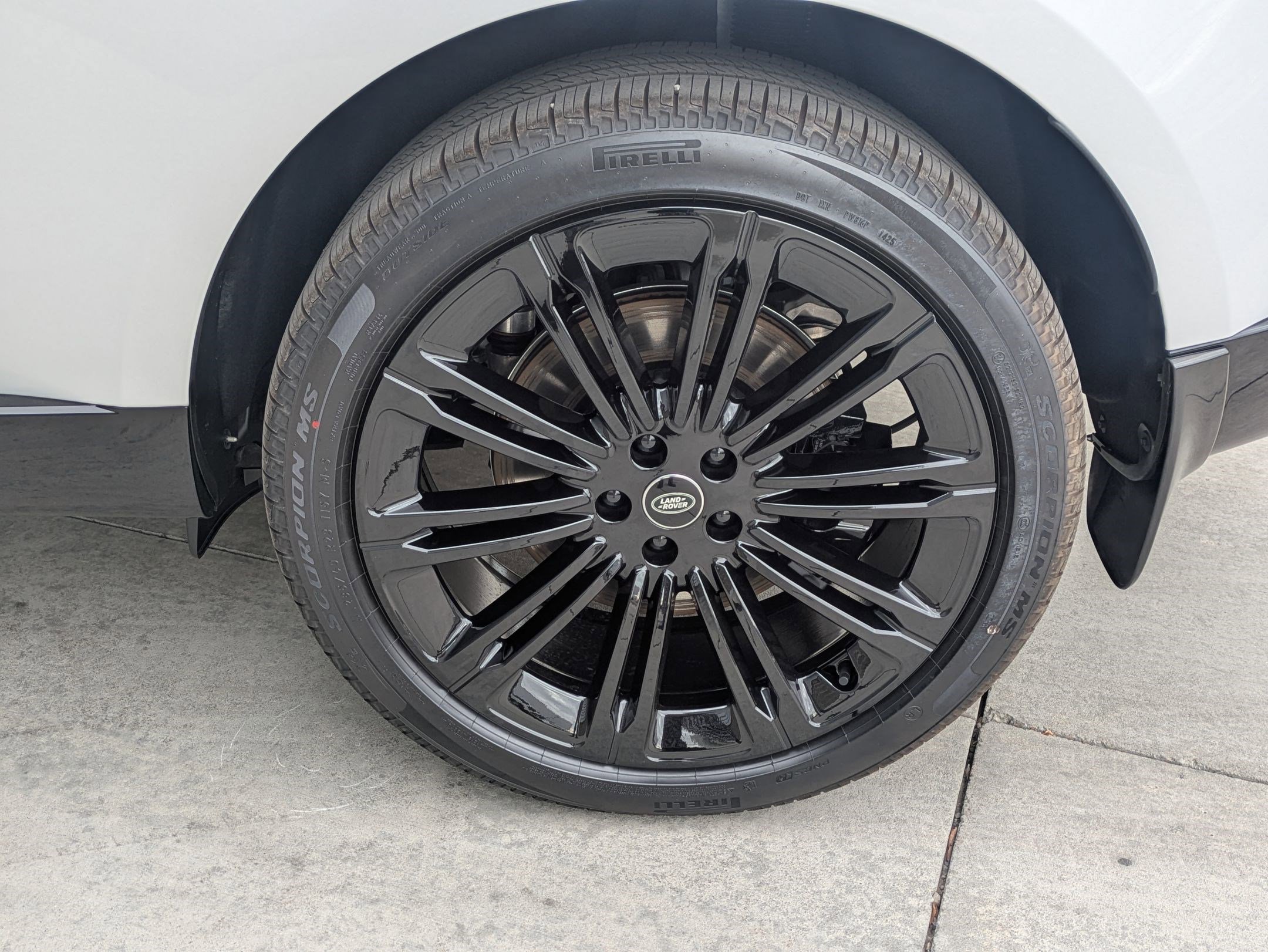 2025 Land Rover Range Rover SE