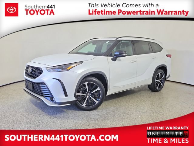 Used 2022 Toyota Highlander XSE