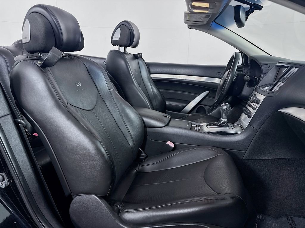 2014 INFINITI Q60 Convertible