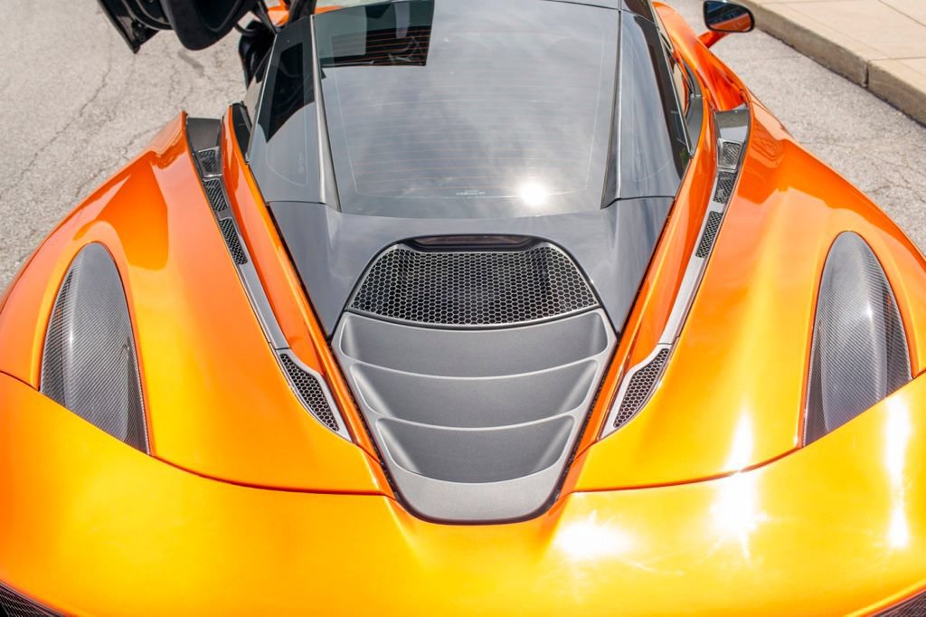 Used 2018 McLaren 720S Performance photo 59