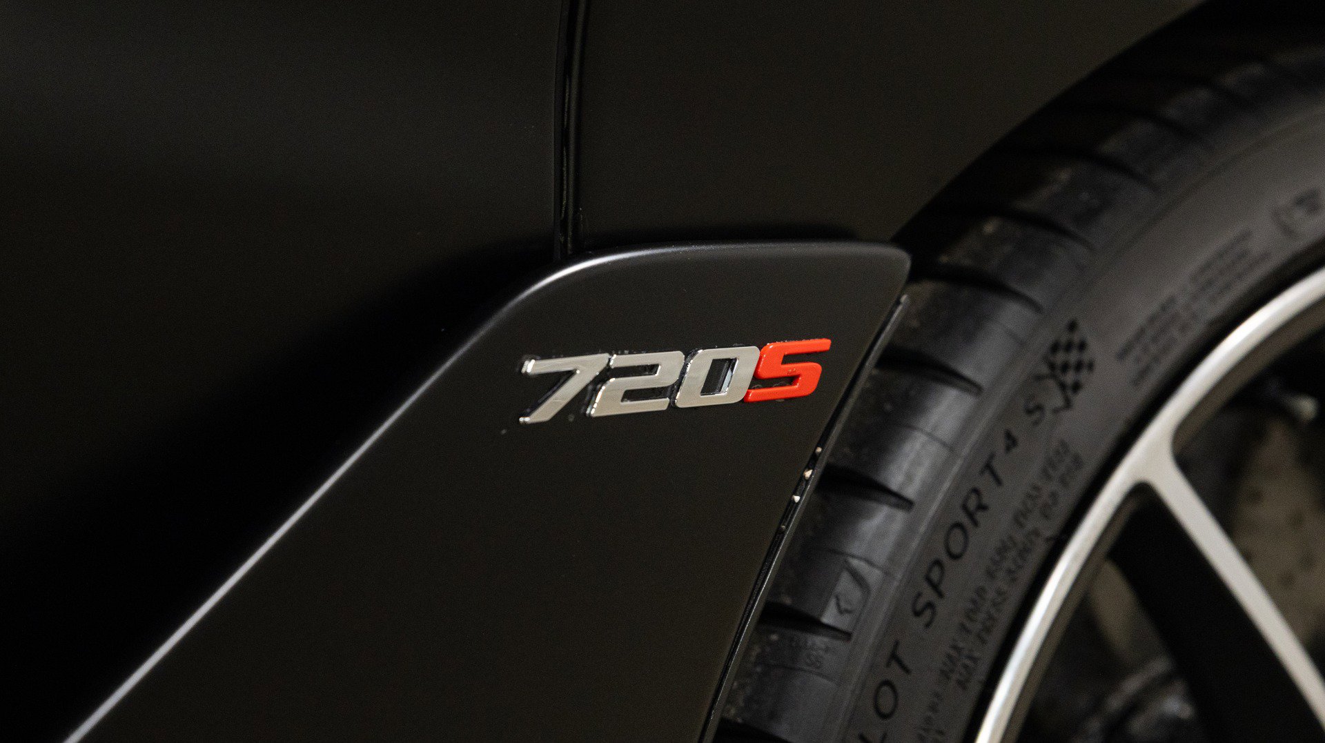 Used 2020 McLaren 720S Spider photo 13