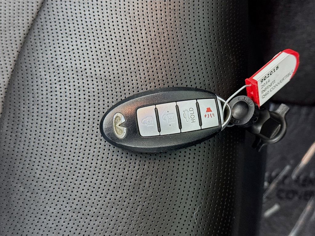 2014 INFINITI Q60 Convertible