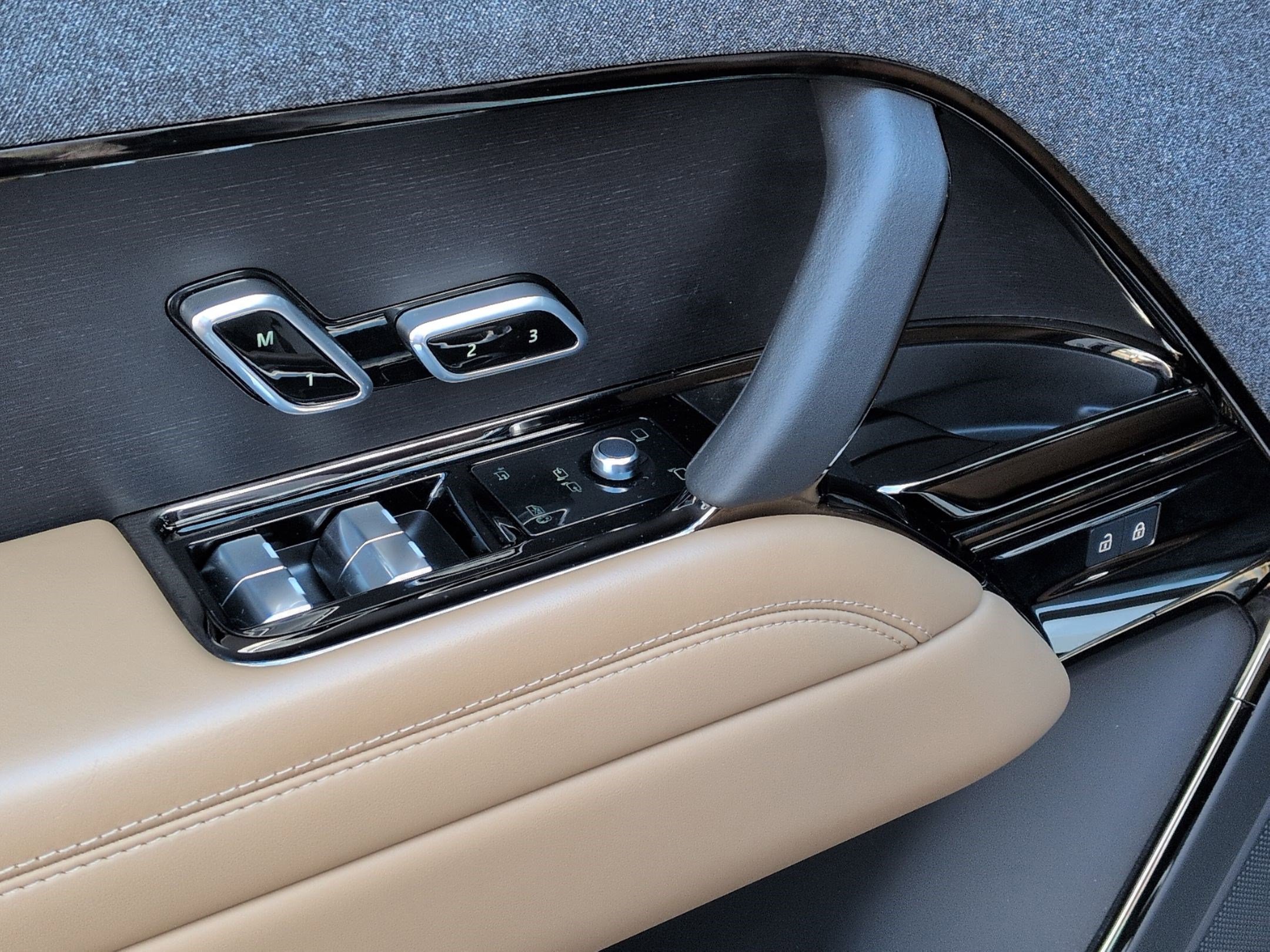 2024 Land Rover Range Rover Sport SE