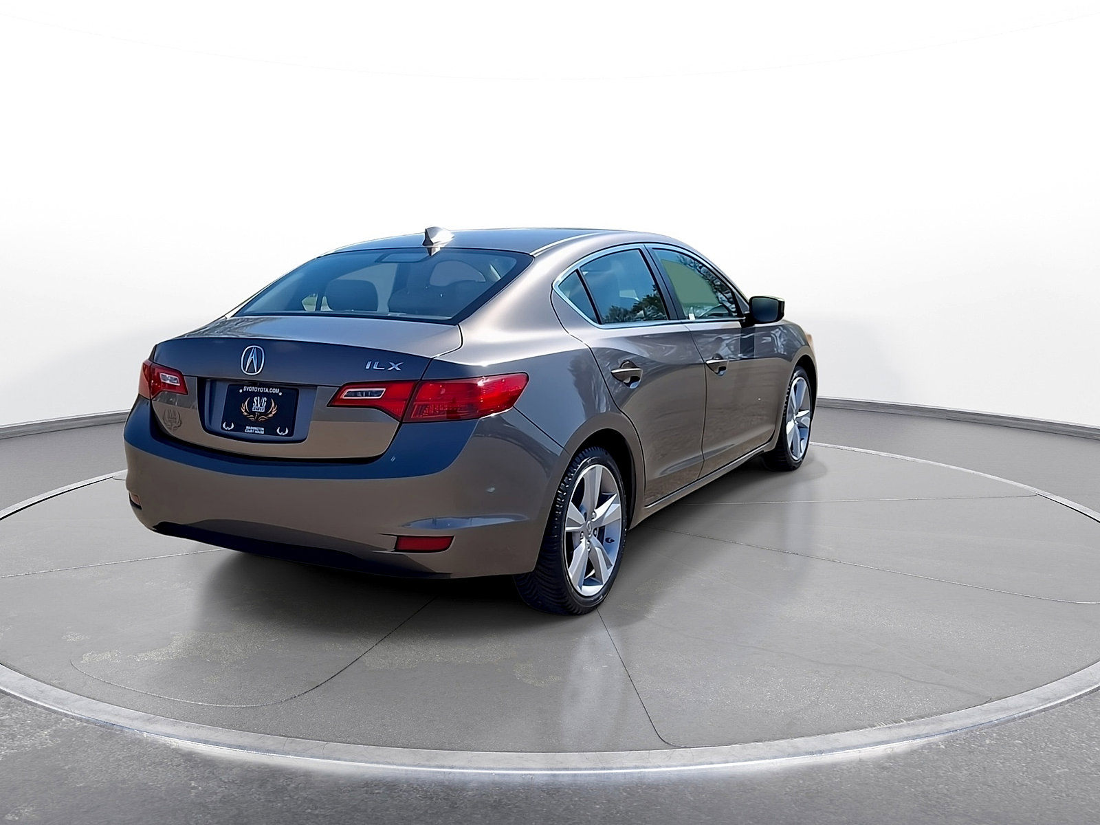 2013 Acura ILX w/ Technology Package