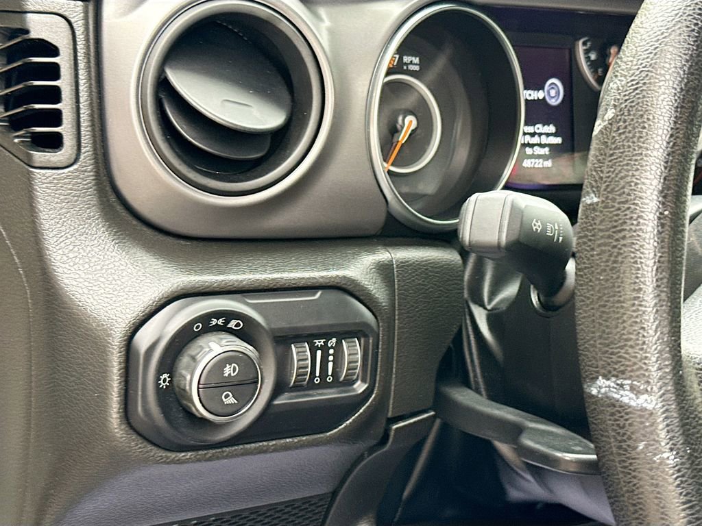 2022 Jeep Gladiator Sport