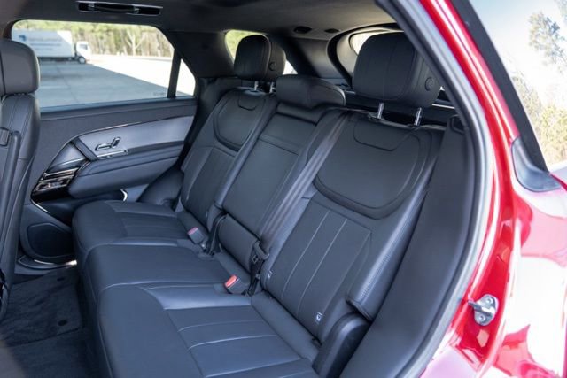 2024 Land Rover Range Rover Sport SE