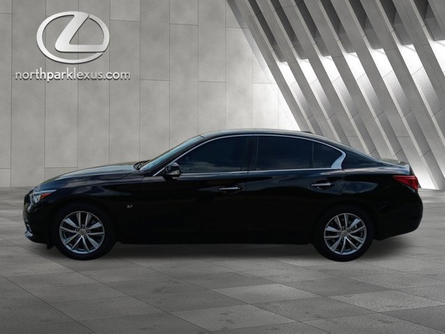 Used 2015 INFINITI Q50 2.0t w/ Moonroof Package