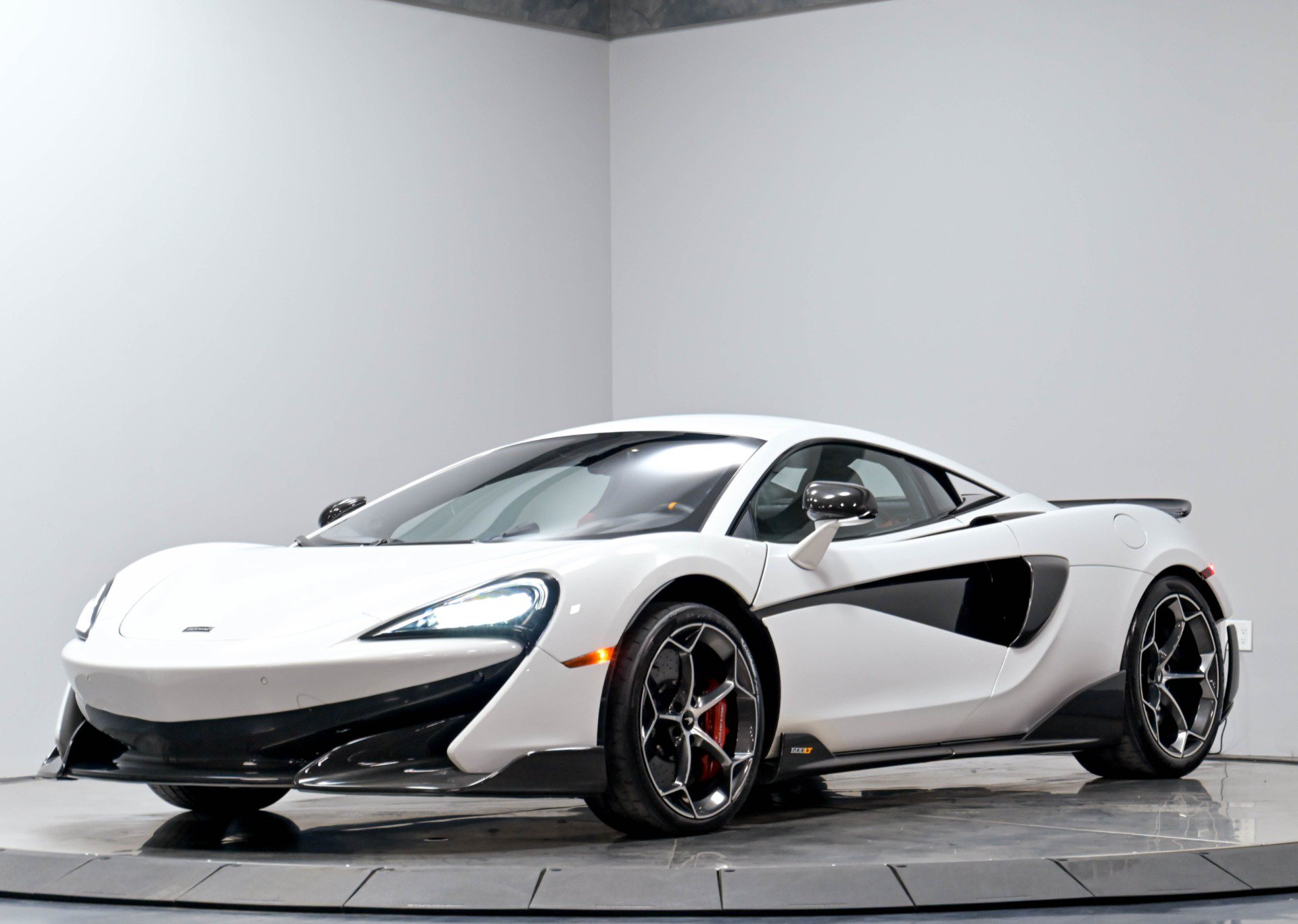 Used 2019 McLaren 600LT photo 4