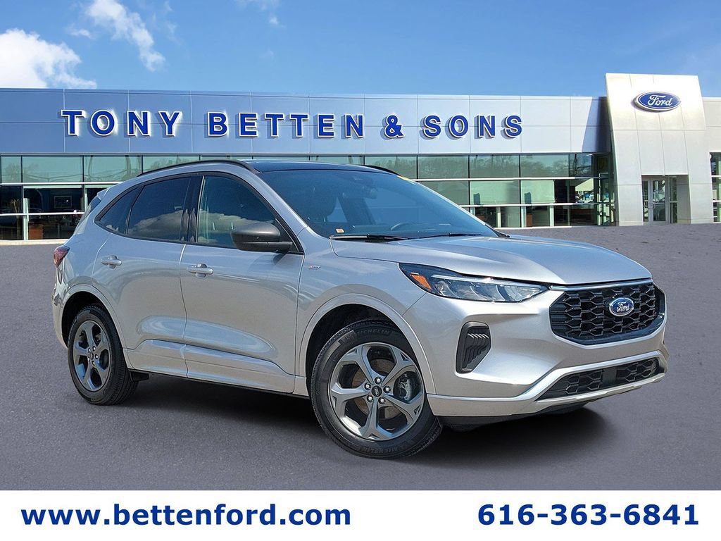 Used 2024 Ford Escape ST-Line w/ Tech Pack #1