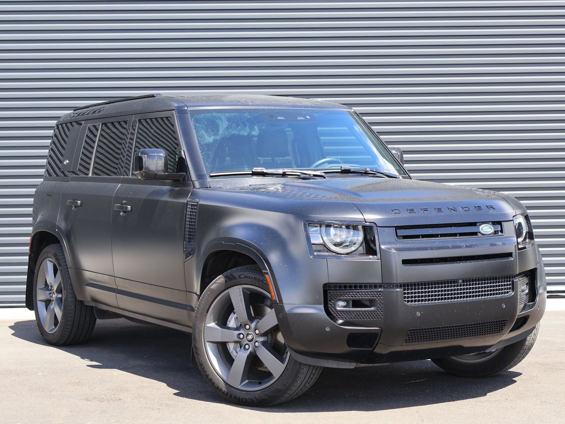 2024 Land Rover Defender 110 X-Dynamic SE