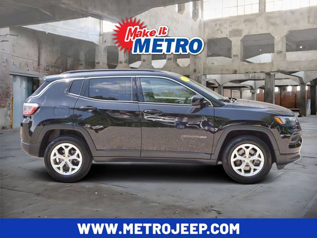 Used 2024 Jeep Compass Latitude