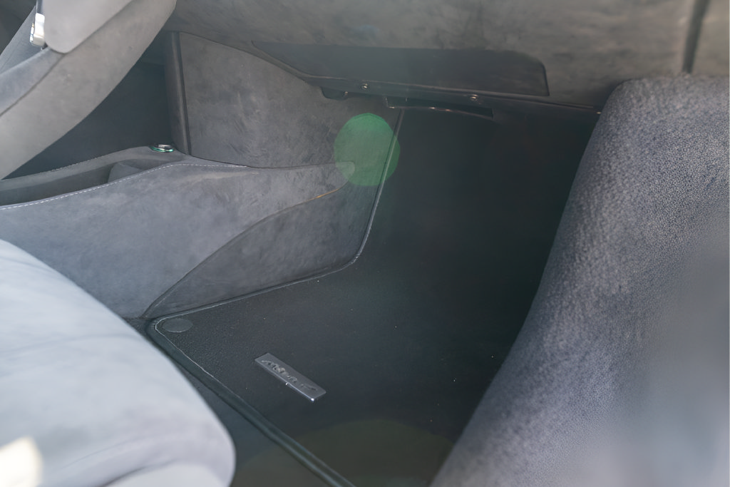 Used 2018 McLaren 720S photo 33