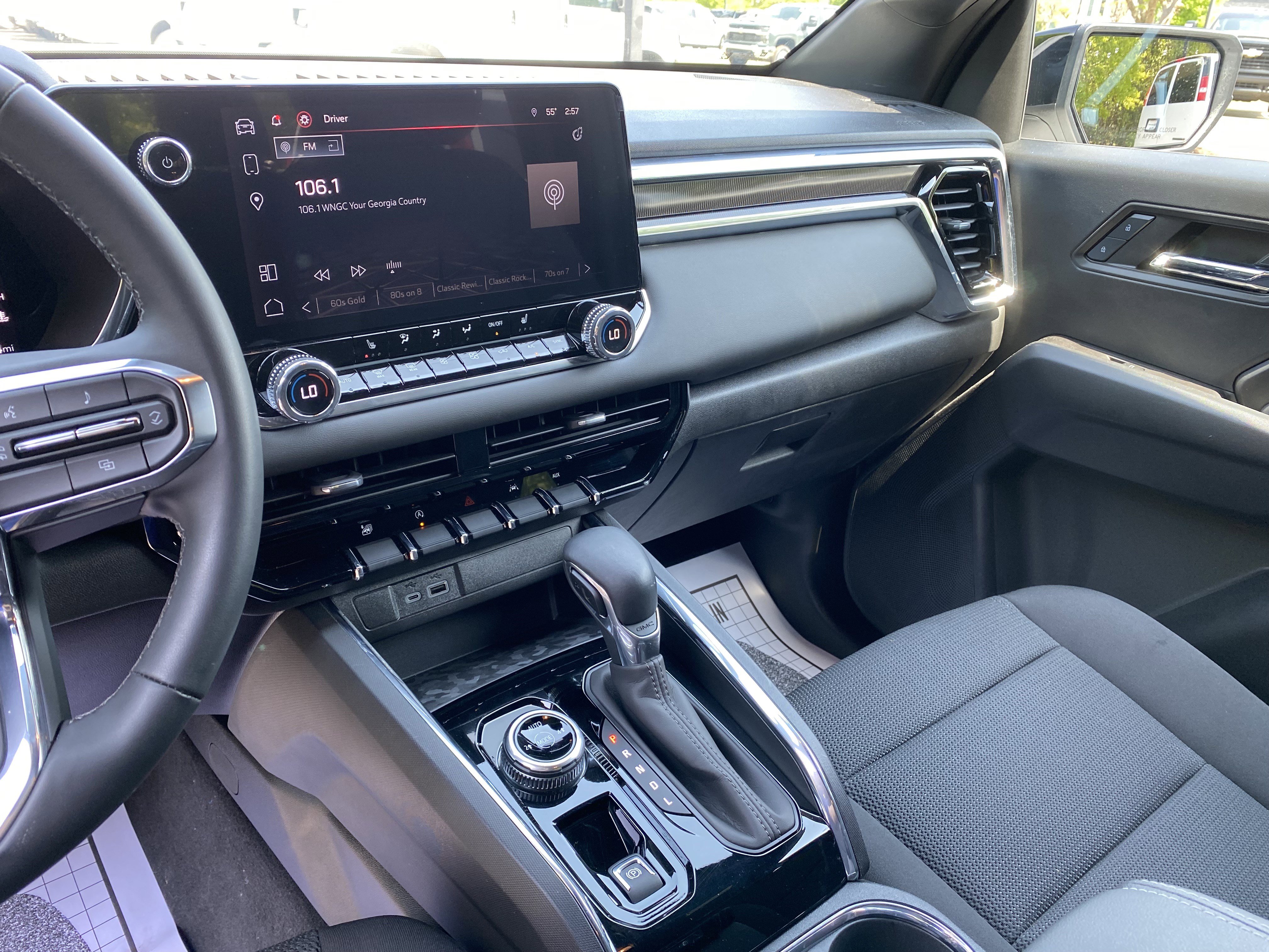 2024 GMC Canyon Elevation