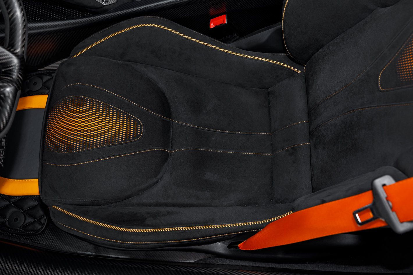 Used 2022 McLaren 765LT photo 51