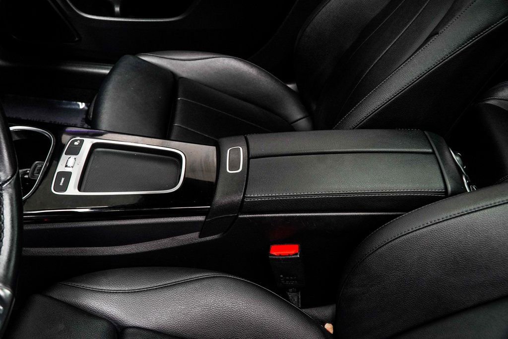 2025 Mercedes-Benz CLA 250