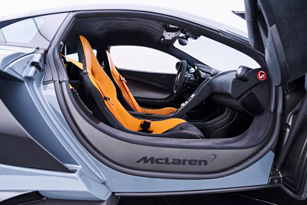 Used 2016 McLaren 675LT Coupe photo 55