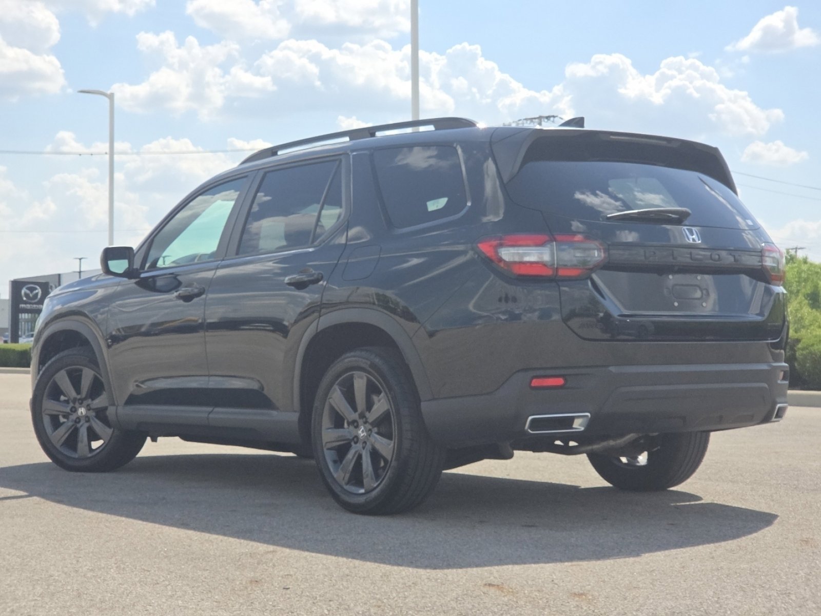 2025 Honda Pilot Sport