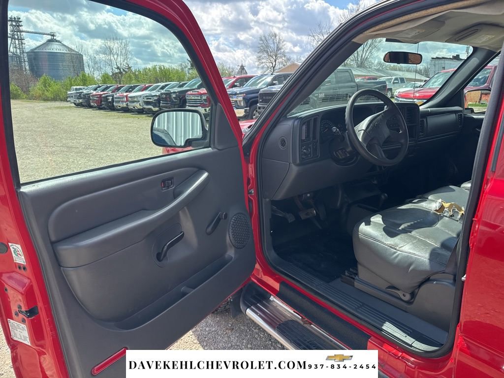 2004 Chevrolet Silverado 2500 W/T