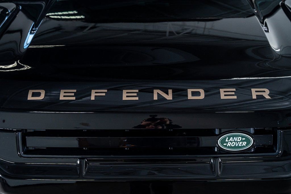 2025 Land Rover Defender 110 X