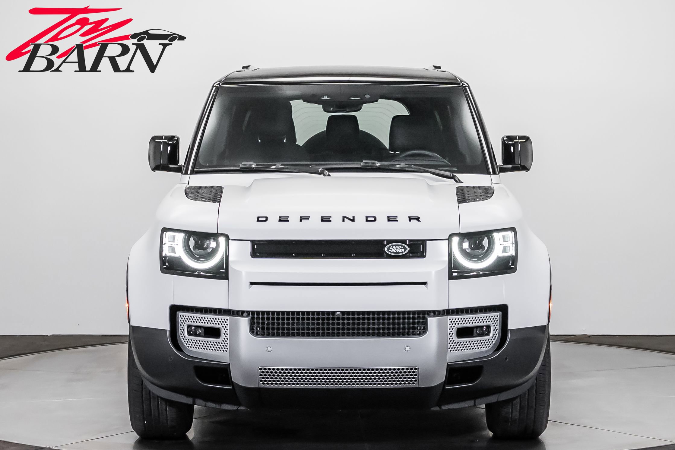 2023 Land Rover Defender 130 SE